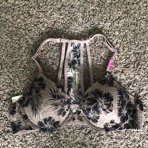 NEW WITH TAGS PINK Bra
